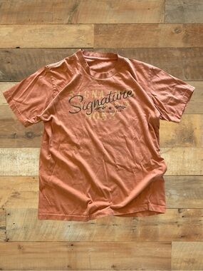 Levi Strauss Signature Graphic T Shirt Vintage Faded, washed Orange Tee Fits L
